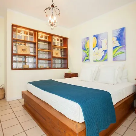 Ana Iris Playa Cucharas *